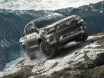 TOYOTA HILUX INVINCIBLE XTRA CABINE 2,4L 150-D 4*4 Bronze impérial métallisé. – Image 2